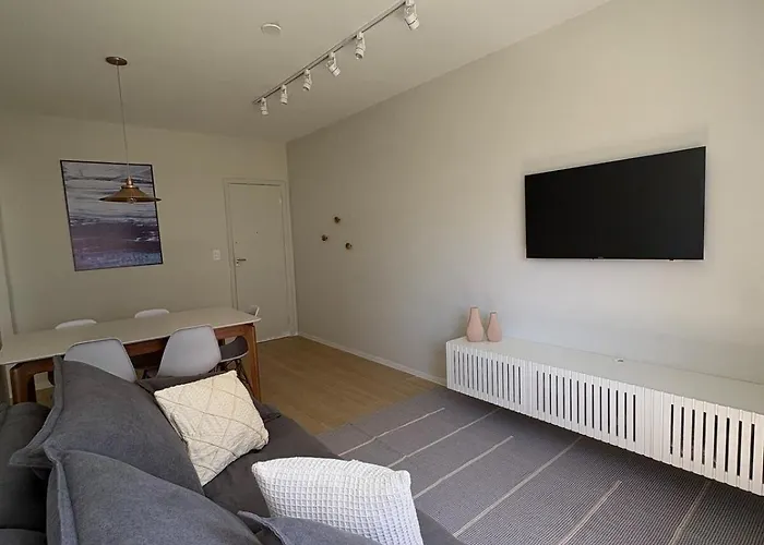 Apartamento NOVO 2Q próximo a Praia do Forte